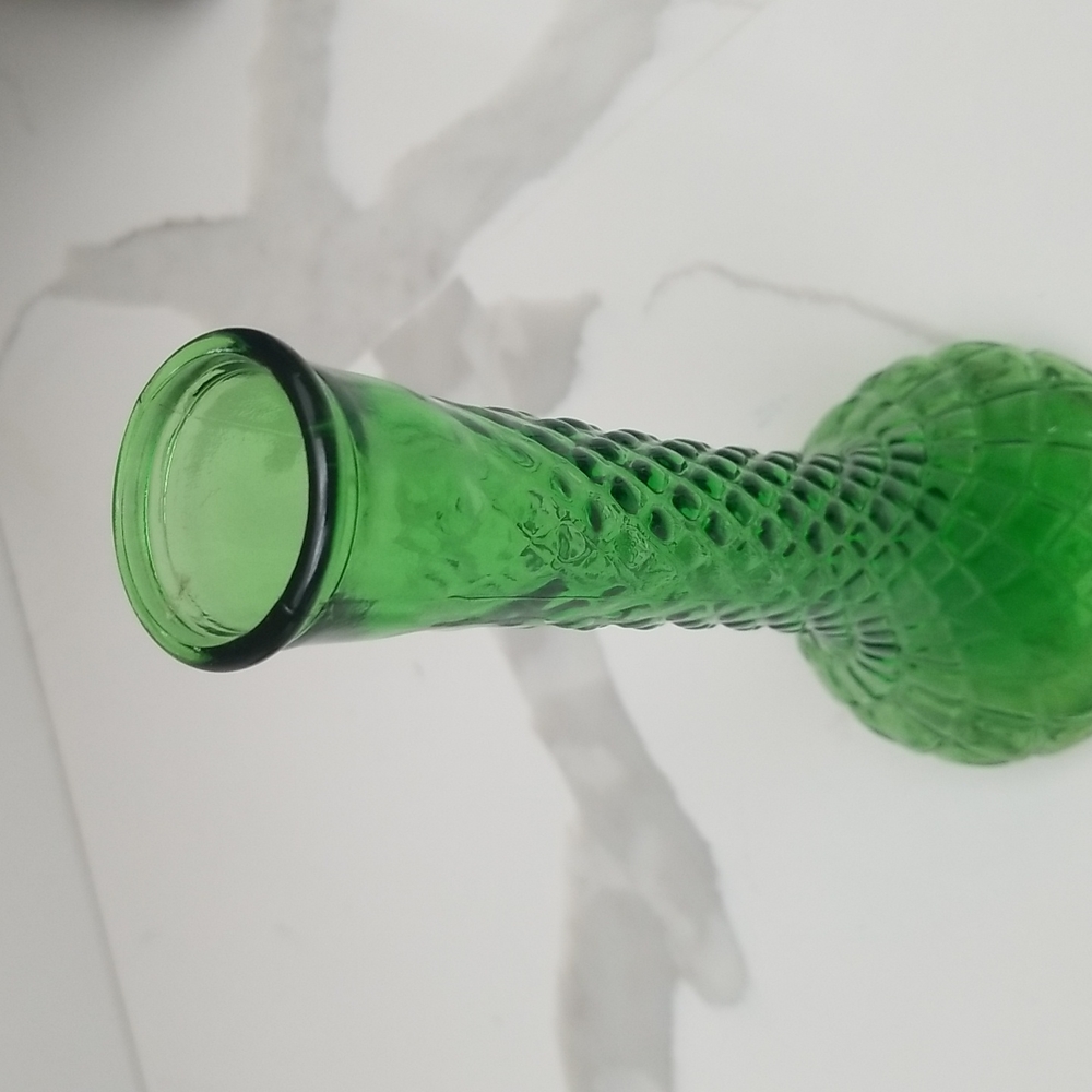 Vintage green bud vase - Picture 2 of 5